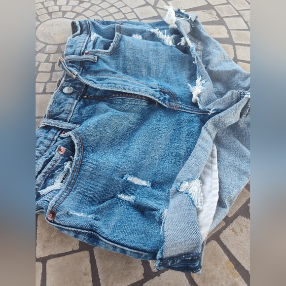 Abercrombie & Fitch High Rise Mom Shorts Size 29 Distressed Raw Hem Curve Love - Picture 6 of 6